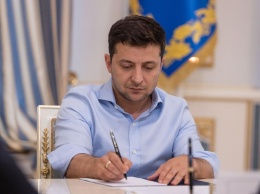 Зеленский подписал закон о бесплатном питании детей погибших защитников Украины