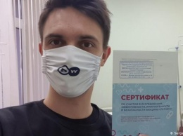 Вакцина "Спутник V": как корреспонденту DW делали прививку от коронавируса