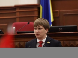 Секретарем Киевсовета избран Владимир Бондаренко. Его обвиняли в использовании поддельного диплома