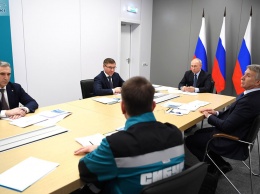 Президент поручил правительству разработать комплекс мер по поддержке российских производителей каучуков