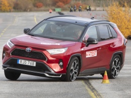 Toyota RAV4 провалил «лосиный тест»: видео