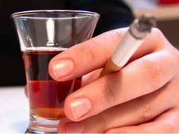 Ученые определили безвредную дозу алкоголя в период самоизоляции