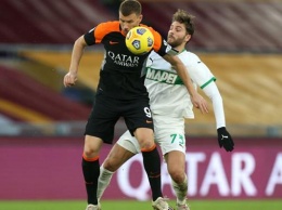 Рома сыграла вничью с Сассуоло в матче с двумя отмененными голами