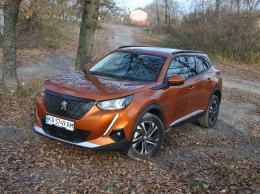 Тест-драйв нового Peugeot 2008: стильно, модно, молодежно