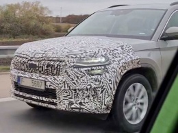 Прототип обновленного Skoda Kodiaq засветил на камеру новейшие матричные фары