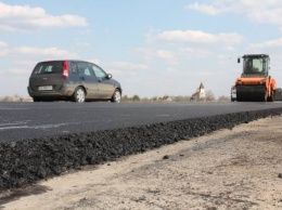 "Большая стройка": какие дороги отремонтировали на Луганщине в 2020 году и какие маршруты буду ремонтировать в следующем
