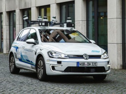 Гендиректор VW: беспилотные авто появятся на дорогах в 2025-2030