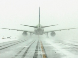 Самолеты отказывались садиться в аэропортах Киева из-за льда