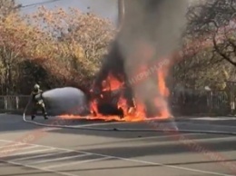 В Крыму водитель поджег себя в авто из-за ссоры с женой (видео)