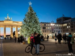 Коронавирус в Германии: жесткий карантин на Рождество неизбежен?