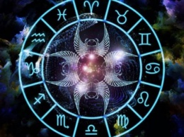 Подробный гороскоп для всех знаков Зодиака на 2021 год: перевороты, триумф и отчаянные шаги