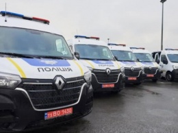 Полиция получила 30 машин для мобильного техосмотра транспорта на дорогах