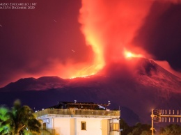 На Сицилии проснулся вулкан Этна (ФОТО, ВИДЕО)