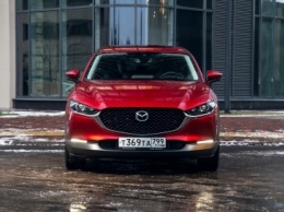 Mazda объявляет цены на все комплектации нового CX-30