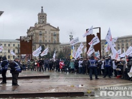 В Киеве на митинге ФОПов между копами и бизнесменами произошла стычка: подробности