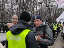 Во время столкновений на Майдане в Киеве пострадали 40 полицейских, - МВД