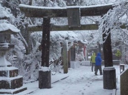 Японию "завалило" снегом: отменены 54 авиарейса