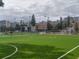 В Киеве отремонтировали четыре школьных стадиона