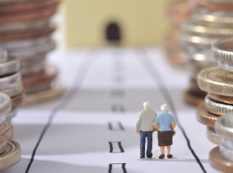 Украинцам предлагают накапливать на хорошую пенсию: как это будет работать