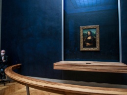 Лувр продал право на близкое знакомство с Джокондой за $98 000