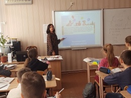 Амбициозные педагоги могут замахнуться по пост директора престижной школы города Павлограда