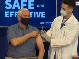Вице-президент США получил прививку от коронавируса в прямом эфире: видео