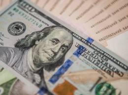 Доллар "набросится" на гривну после выходных, НБУ предупредил украинцев: новый курс валют