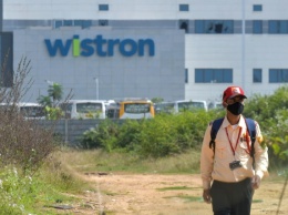 Apple отказалась от услуг завода Wistron
