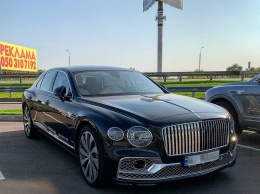 В Киеве засветился роскошный Bentley - стоит 12 млн и разгоняется свыше 300 км в час: фото