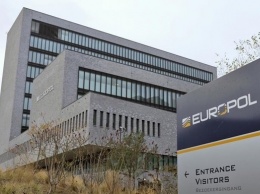 Европол предупредил о мошенничестве с COVID-вакцинами