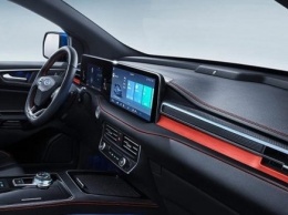 Новый Ford Mondeo удивит экраном во всю ширину передней панели