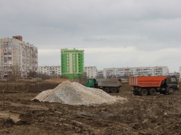 В Керчи параллельно строят 7 корпусов новой школы