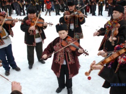 В Карпатах дети разработали экскурсию с танцами и колядками