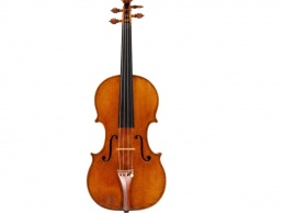 В США угнали «Теслу» с редкой скрипкой за миллион долларов