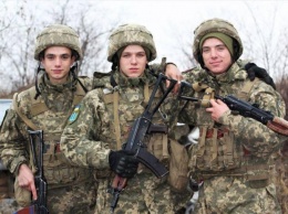 Дома ссорились, на войне помирились - на Донбассе воюют трое родных братьев с Винничины (ФОТО)