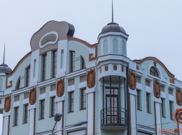 В Днепре на Грушевского реконструировали здание бывшей трикотажной фабрики
