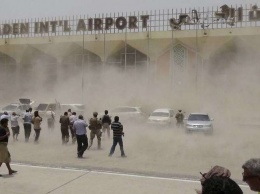 В аэропорту Йемена прогремел мощный взрыв