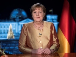 Меркель выступила с последним в качестве канцлера обращением