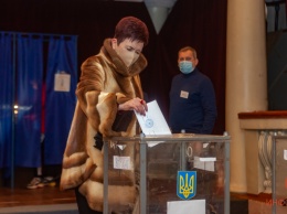 В Днепре проходит второй тур выборов ректора ДНУ