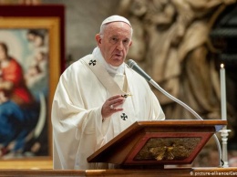 Из-за недомогания Папа Римский Франциск не возглавил новогоднюю службу