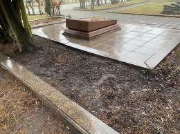 У могилы агента НКВД Кузнецова во Львове обнаружили подкоп