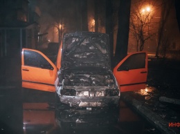 В Днепре на Данилы Галицкого горел Volkswagen