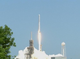 SpaceX получили контракт от Минобороны США на 150 млн. долларов