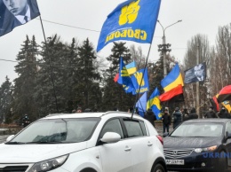 В Запорожье провели автопробег в честь годовщины со дня рождения Бандеры