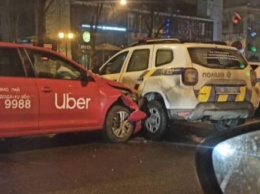 Об этом мечтают 80% водителей: в Киеве таксист "поздравил" копов с Новым годом