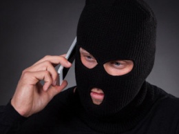 Телефонный разговор с «сотрудником банка» стоил мужчине 71 тысячу гривен