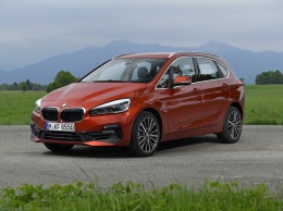 Новый BMW 2 Series Active Tourer попал на шпионское видео