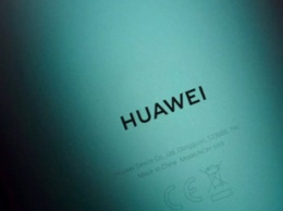 Huawei P50 получит тройную камеру