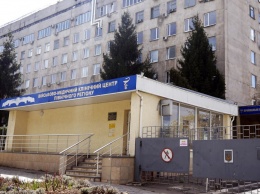 Харьковские военные медики продолжают бороться за здоровье раненого воина ООС