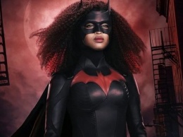 Представлен постер второго сезона сериала "Бэтвумен" по комиксам DC